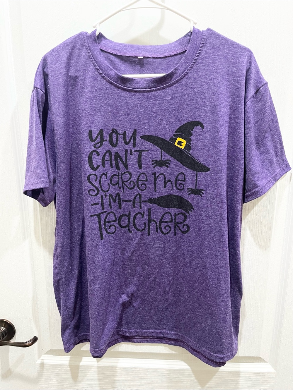 Purple You can’t scare me I’m a Teacher T-shirt Halloween Witch Design XL